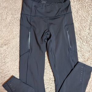 Athleta Rainier Tight in Classic Black small